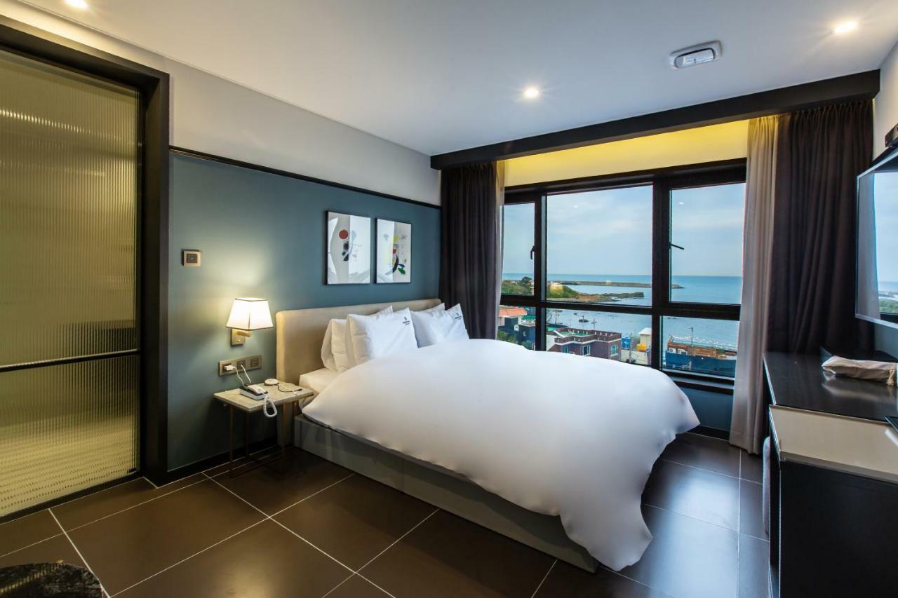 Brown Dot Gijang Yeonhwari Hotel Busan Exterior photo