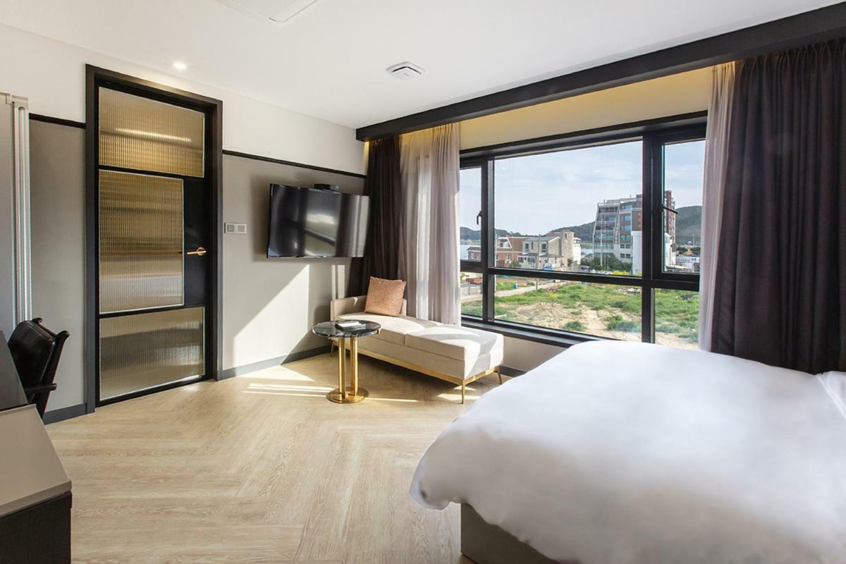 Brown Dot Gijang Yeonhwari Hotel Busan Exterior photo